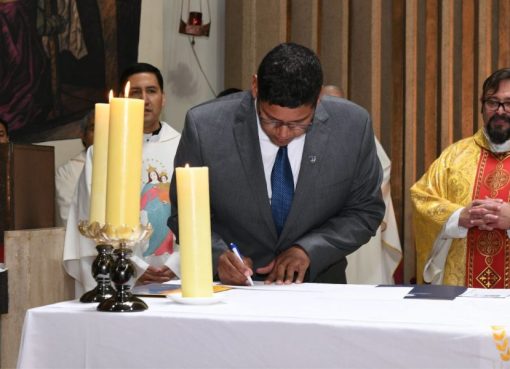 Felipe González realizó profesión perpetua como Salesiano Coadjutor